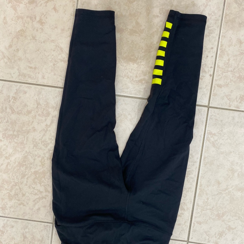 VS leggings